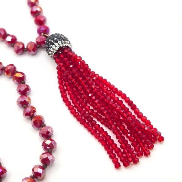 Faceted Glass Tassel Necklace 40" AB Red Beads Hand-Knotted Boho‎ Glam - Picture 3 of 4